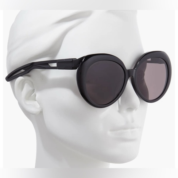 Balenciaga Authentic Oversized Black Shield Sunglasses BB-0024-S 004 NWT - Picture 13 of 14